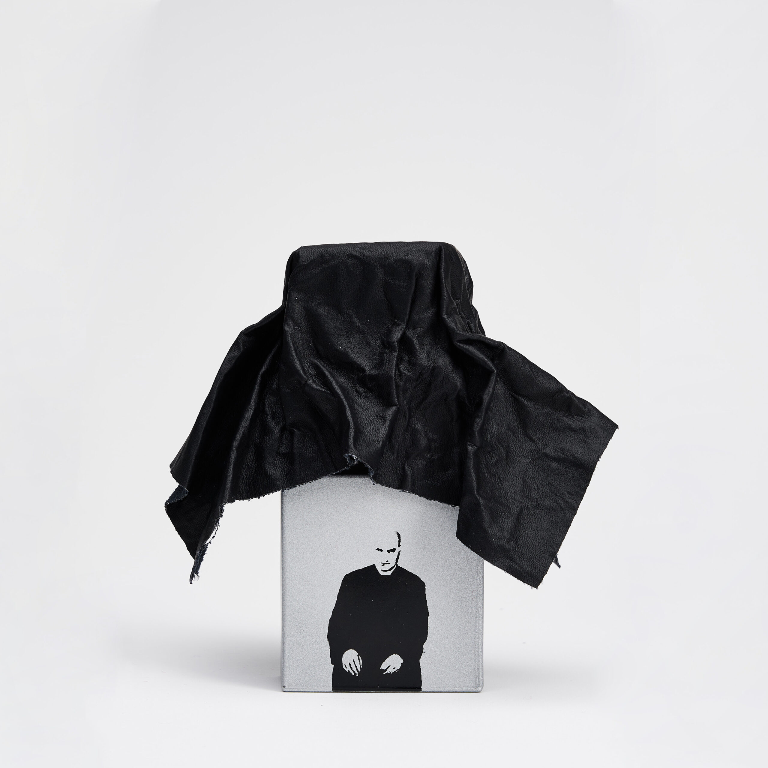 UNUM_IO_NON_HO_MANI_q